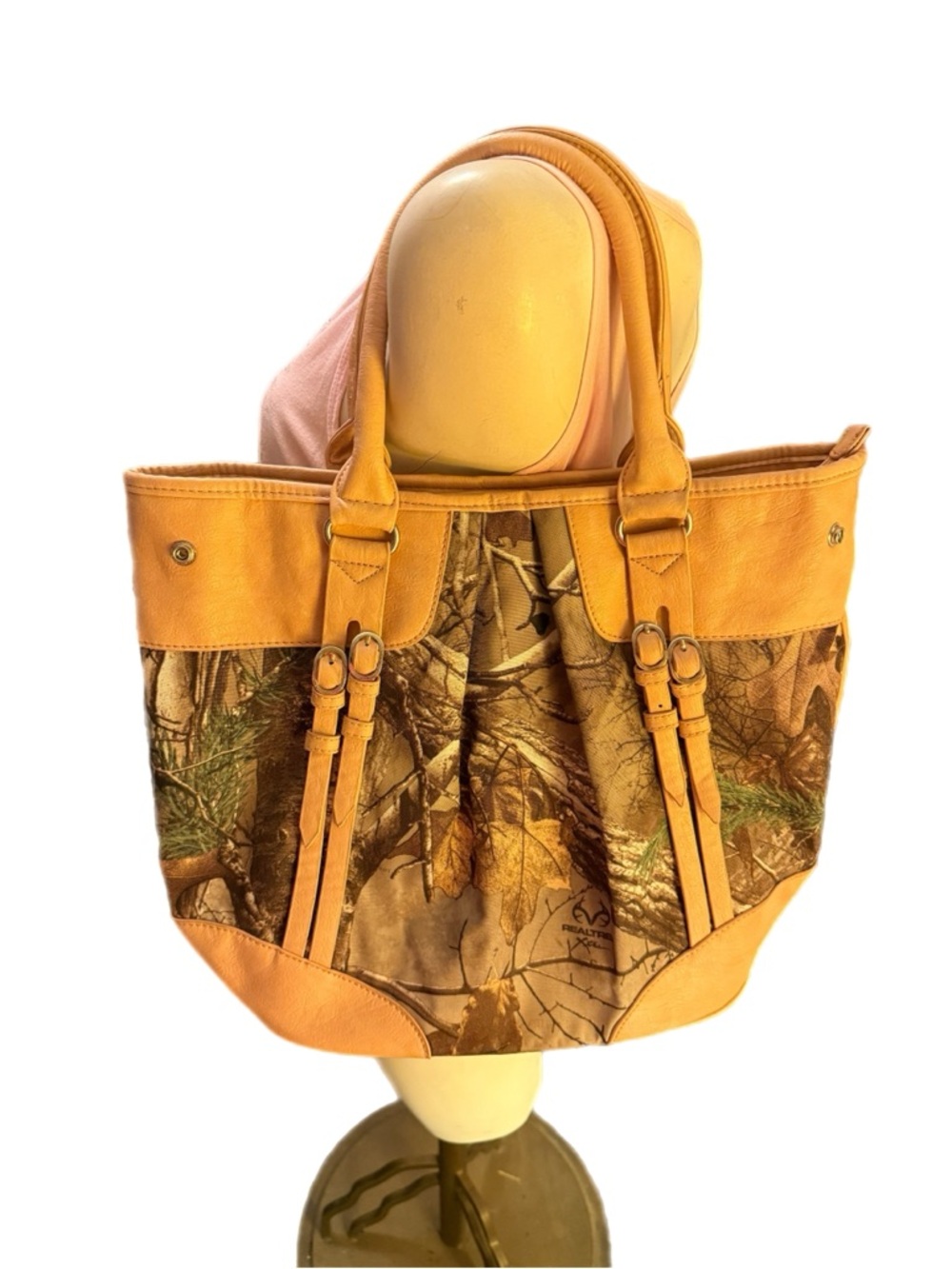 Realtree Camo Tote with Pink Leather